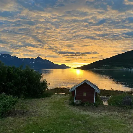 Koselig Ved Sjoen Og Lyngsalpene Дом отдыха